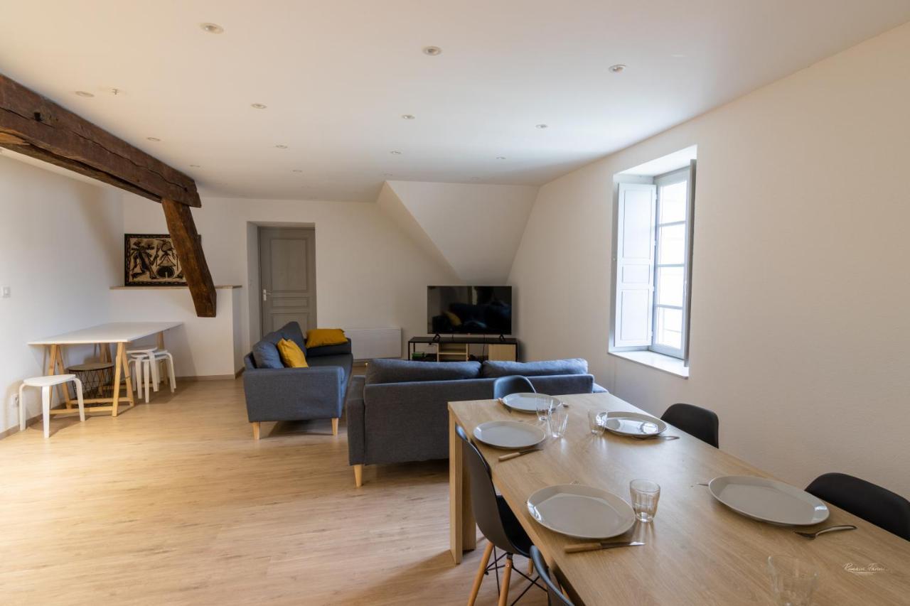 Magnifique Appartement Renove Dans Residence Сомюр Екстериор снимка
